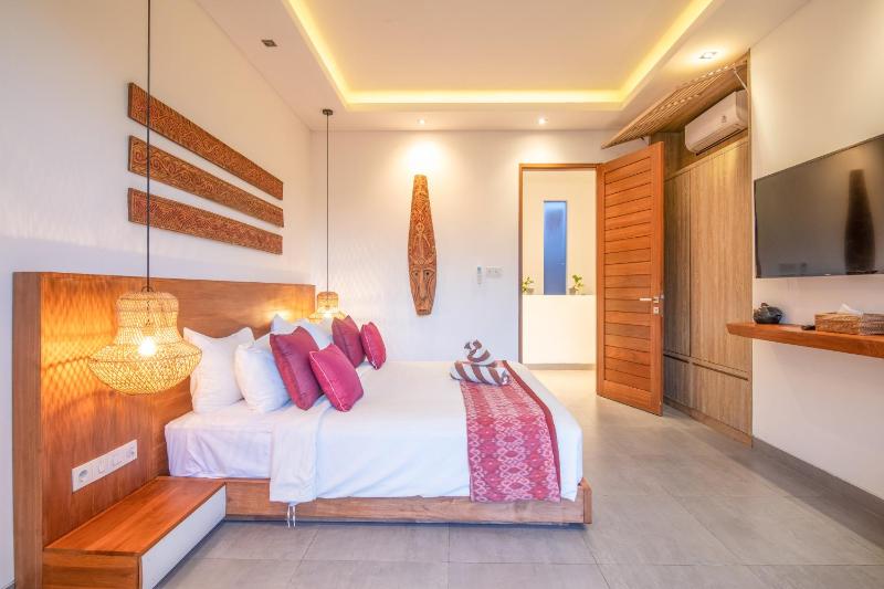 Exquisite 4BR Haven 5min Stroll to Beach Canggu - image 17