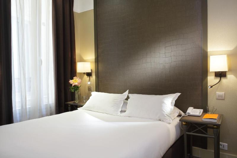 Standard Single Room image 2
