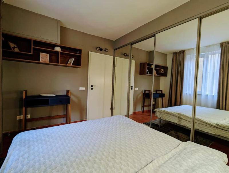 Peaceful Victory Square Home - image 12