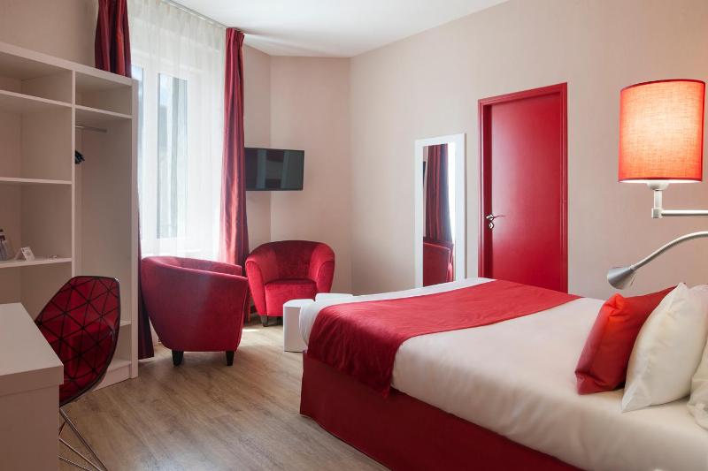 Deluxe Room image 1