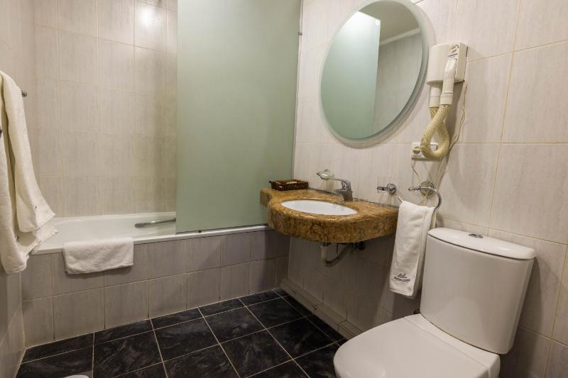 Standard Double Room image 1