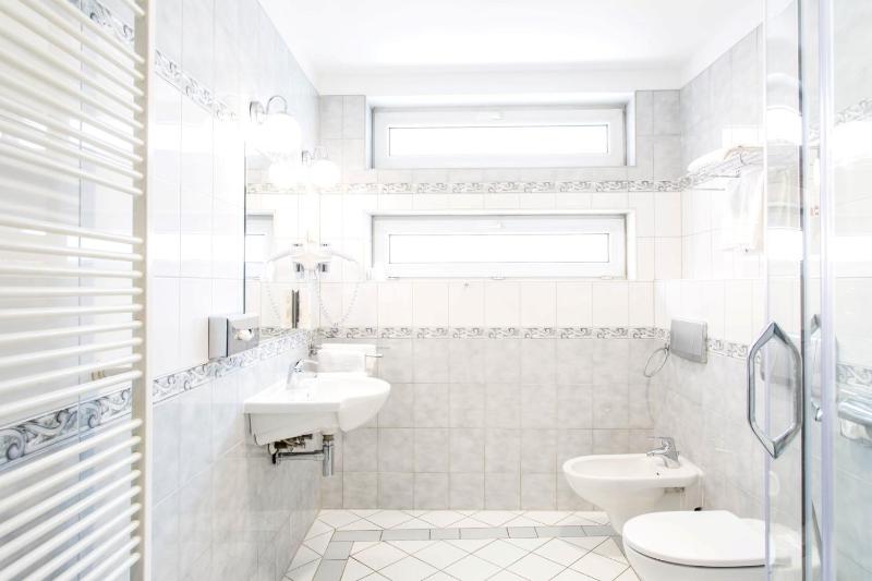 Deluxe Apartment image 2