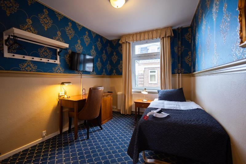 Single Room image 1