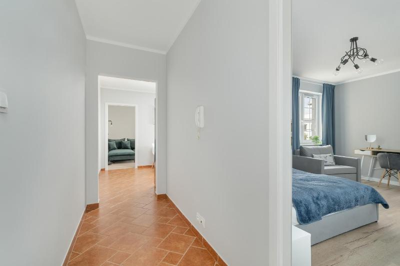 Spacious Apartment Ideal for Families by Noclegi Renters - image 25