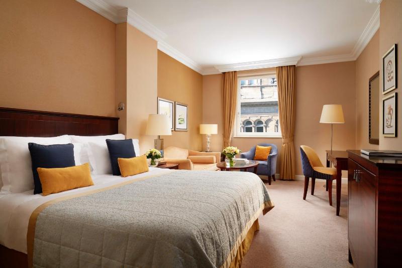 Deluxe Room with Royal Spa Access image 4