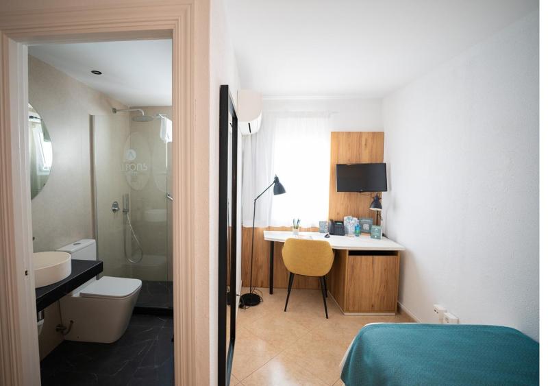 Alfons Hotel - image 29