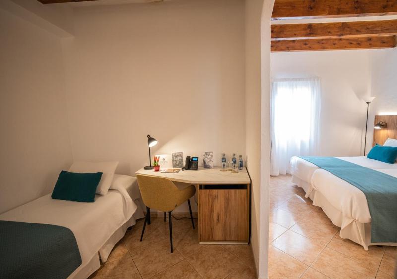 Alfons Hotel - image 17