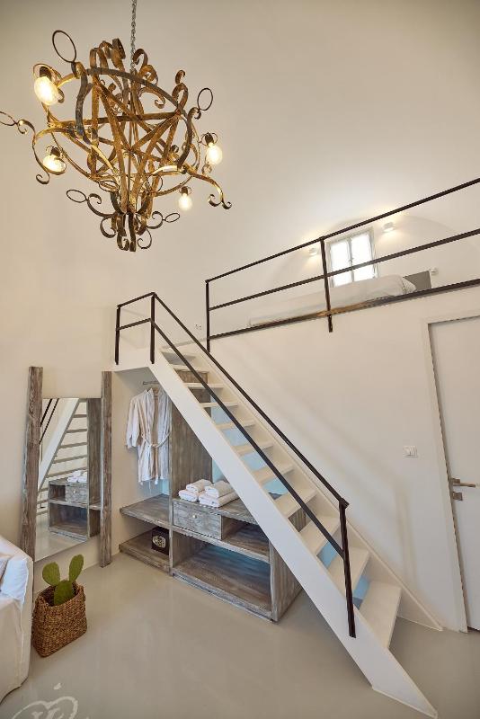 Sunset Residences with Balcony image 4