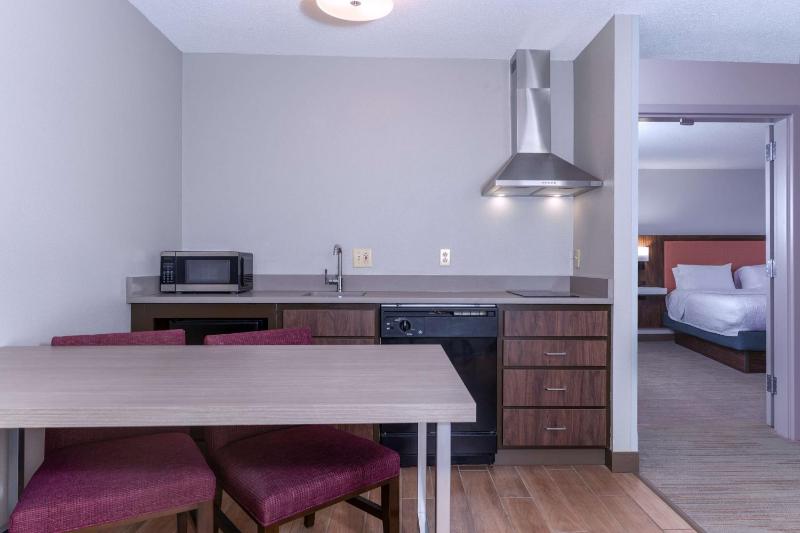One-Bedroom Suite - Non-Smoking image 3