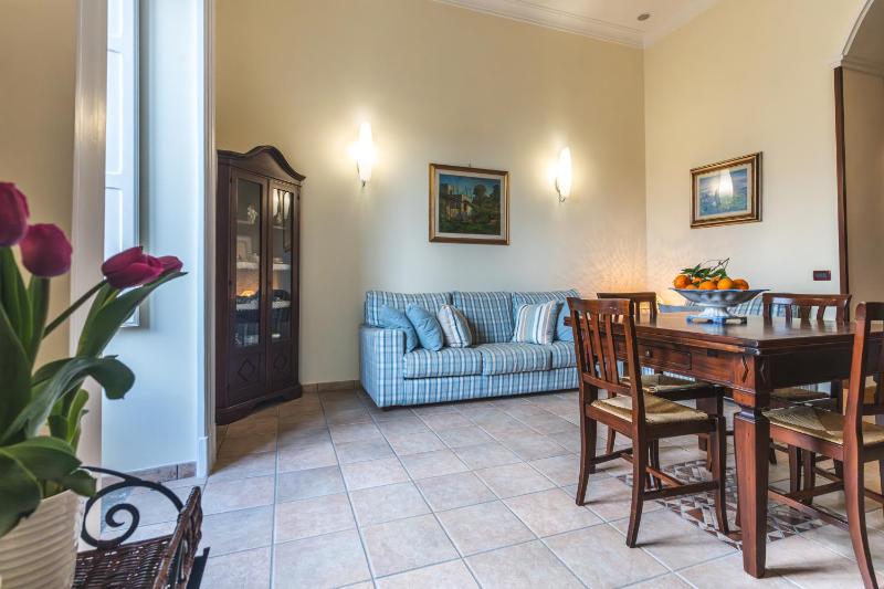 Flat Rosanna - image 16