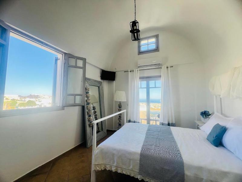 Deluxe dome with private balcony with sea view image 1