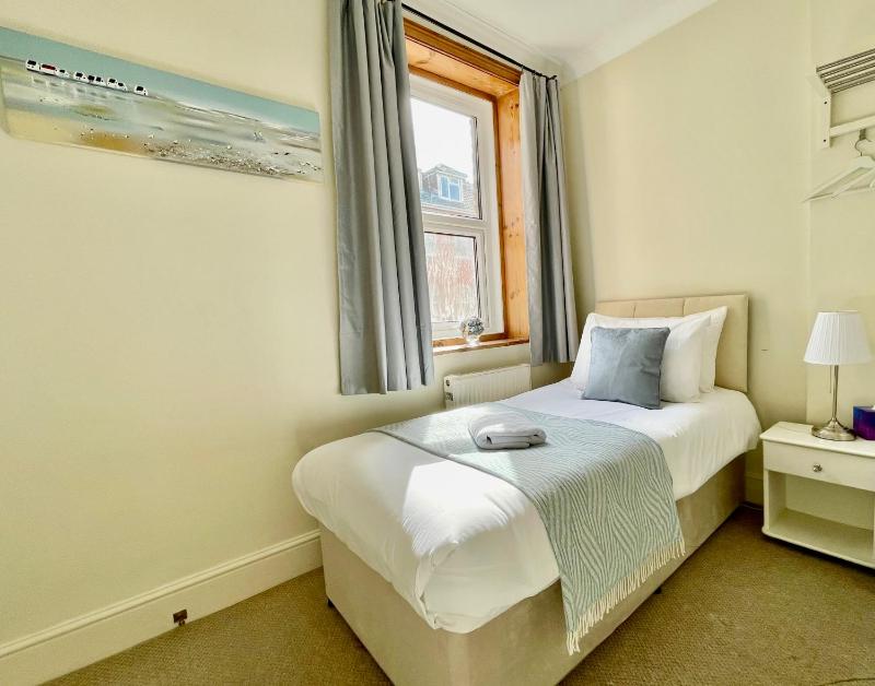 Single Room image 2
