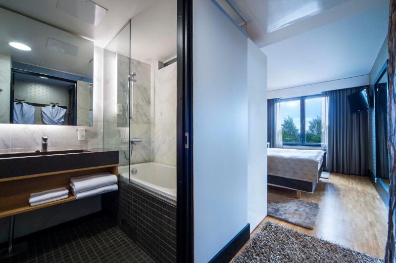 Junior Suite image 4