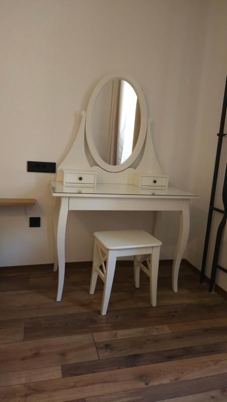 Quadruple Room with Shared Bathroom image 4