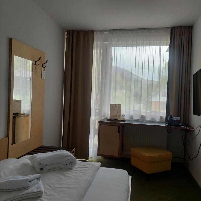 Single Room image 2