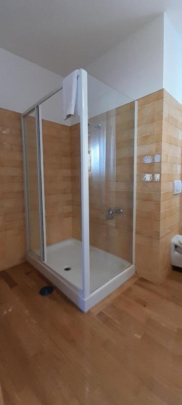 Double or Twin Room image 3