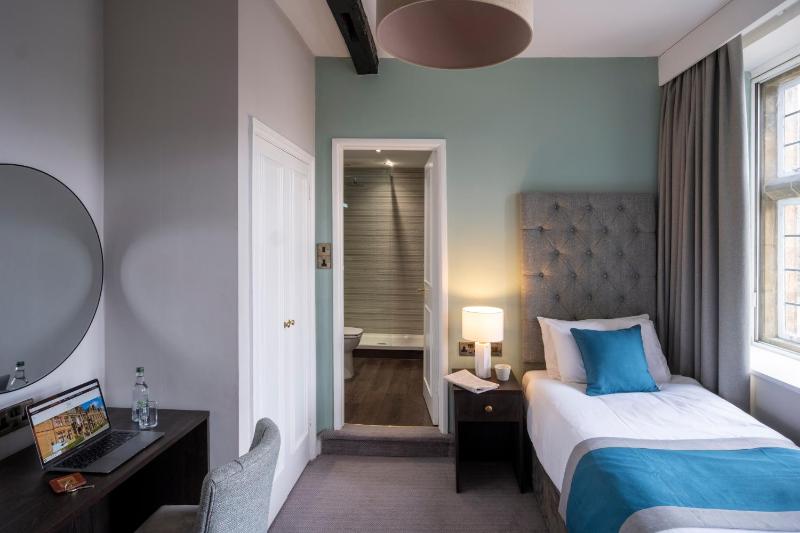 Deluxe Single Room image 3