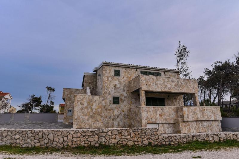 Apartments Sana - image 1