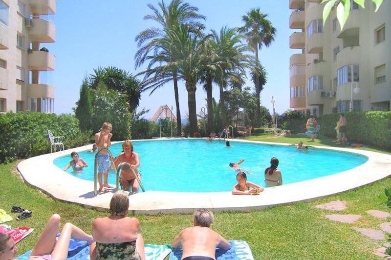 Estepona Port Apartment YVONNE - image 4