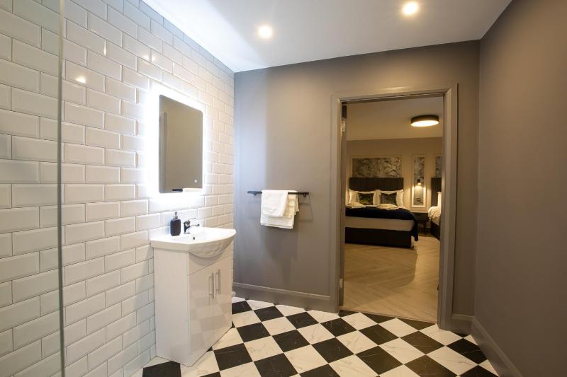 The Abbeygate Townhouse - image 3