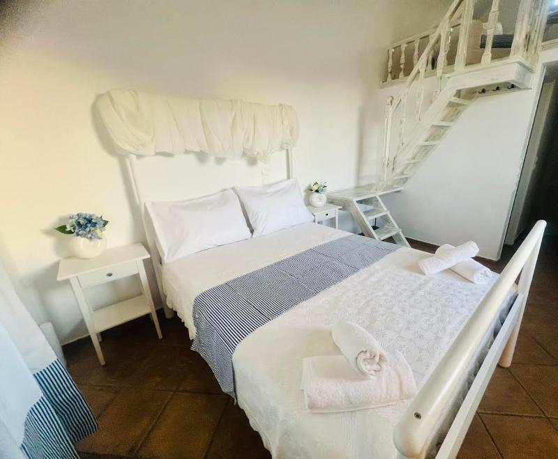 Deluxe dome with private balcony with sea view image 3