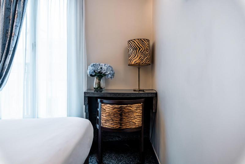 Single Room image 3