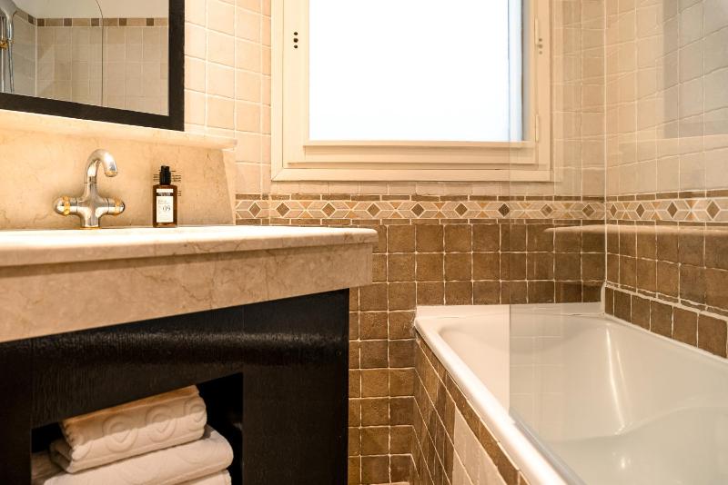 Single Room image 4