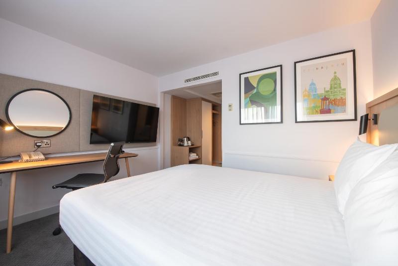 Standard Room image 1