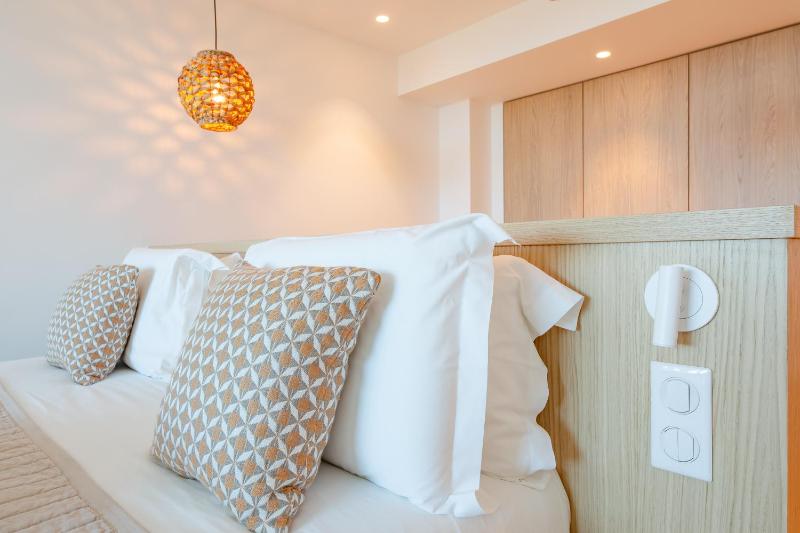 Superior double room with sea view and terrace - ground floor image 4