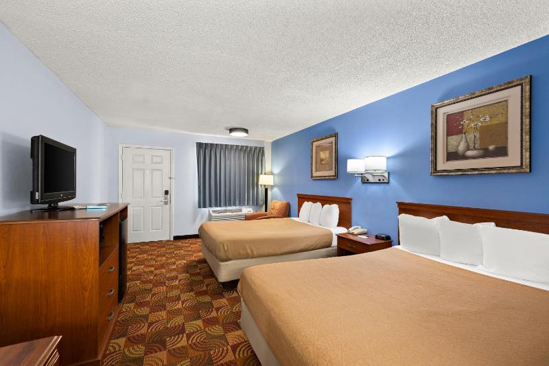 2 Queen Beds Non-Smoking image 4