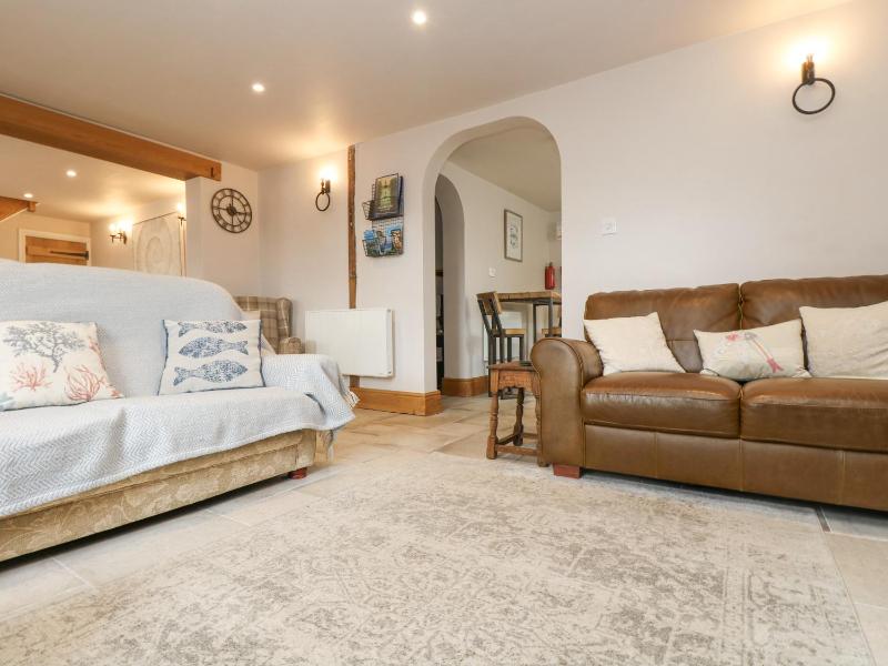 Woodbine Cottage - image 4
