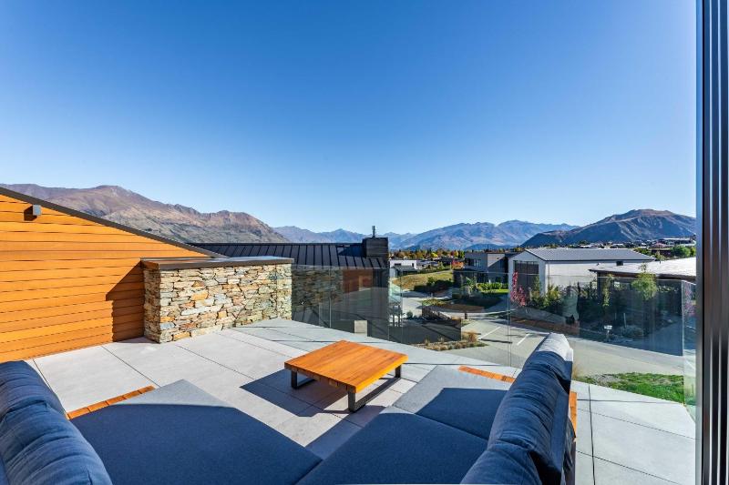 Grand Alpine Vista Escape - image 11
