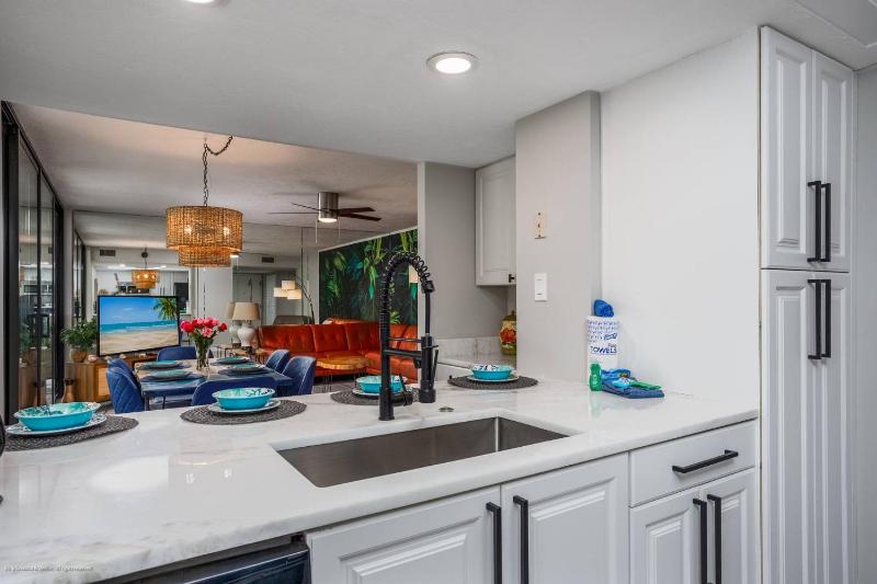 House of The Sun Siesta Key Crescent Beach - image 19