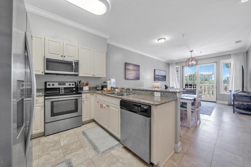 Overlooking 30A! Great Location! Easy Beach & Pool Access! - image 22