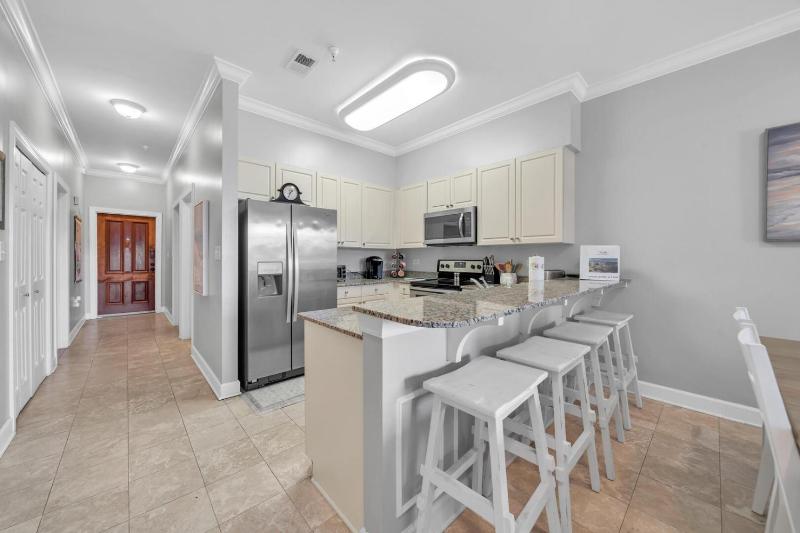 Overlooking 30A! Great Location! Easy Beach & Pool Access! - image 15