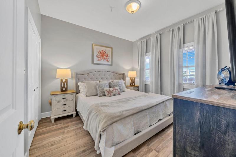 Overlooking 30A! Great Location! Easy Beach & Pool Access! - image 44