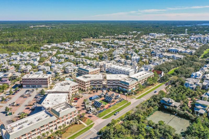 Overlooking 30A! Great Location! Easy Beach & Pool Access! - image 38
