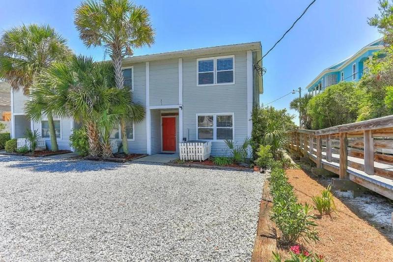 Gulf Front Stunning Views! Newly Renovated! Dolphin Watch #1 - image 23