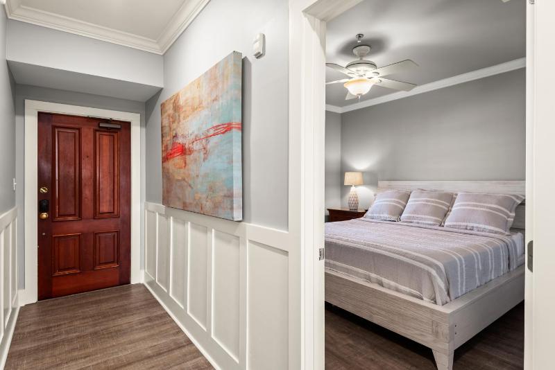 Newly Renovated Village Condo! Easy Beach & Pool Access! - image 25
