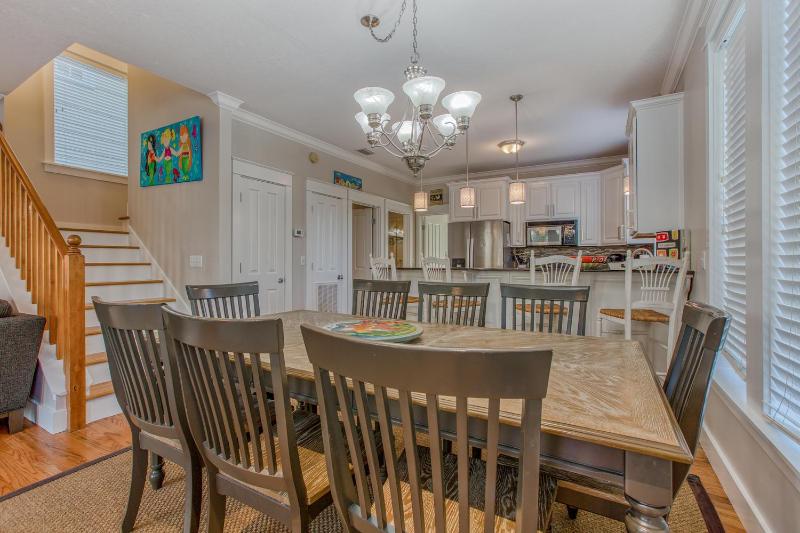 50 yards to the Seacrest lagoon Pool Walking distance to the beach! - image 16