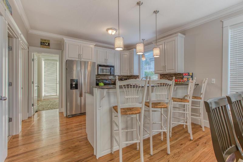 50 yards to the Seacrest lagoon Pool Walking distance to the beach! - image 22