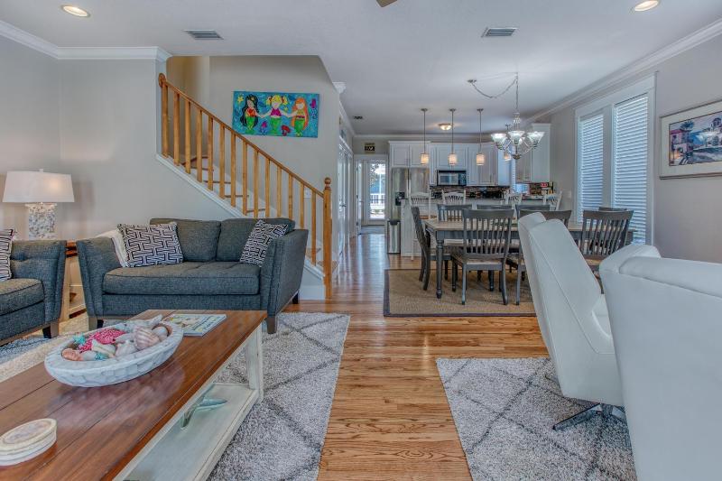 50 yards to the Seacrest lagoon Pool Walking distance to the beach! - image 10