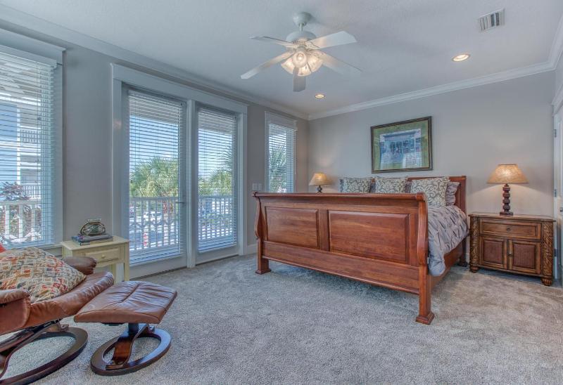 50 yards to the Seacrest lagoon Pool Walking distance to the beach! - image 29