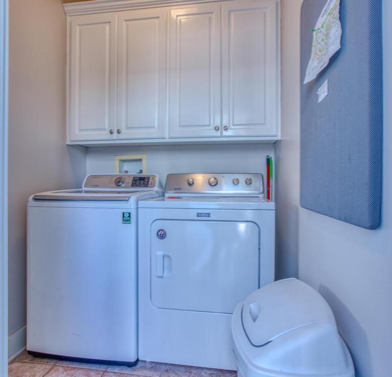 50 yards to the Seacrest lagoon Pool Walking distance to the beach! - image 31