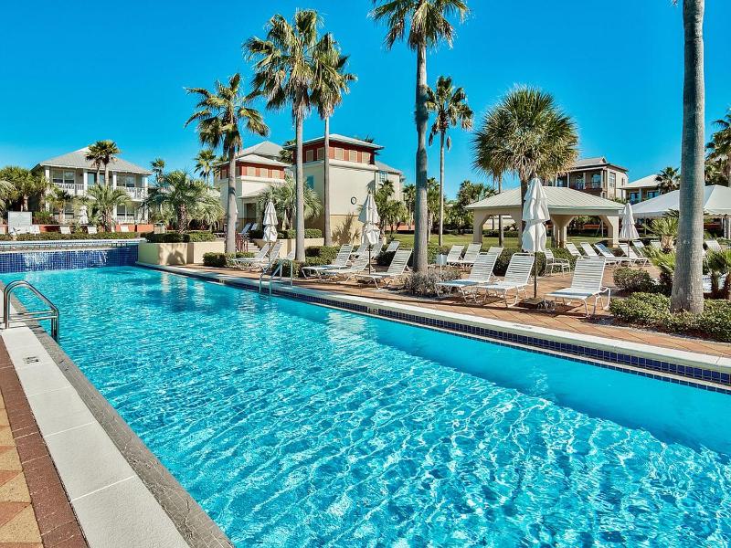 50 yards to the Seacrest lagoon Pool Walking distance to the beach! - image 11