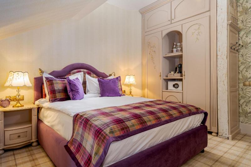 Double Room image 1