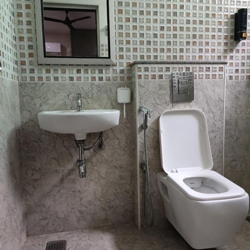 Sukrithi Premium Serviced Apartment - F2 - image 4