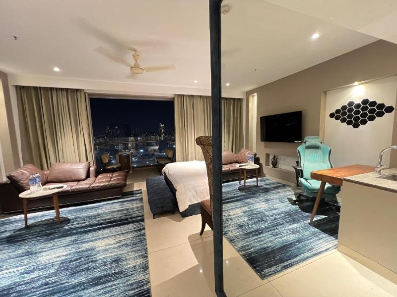 Luxury Studios Key 10 - image 8