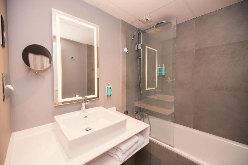 Classic Room with 1 Double Bed and a Sofa  image 1