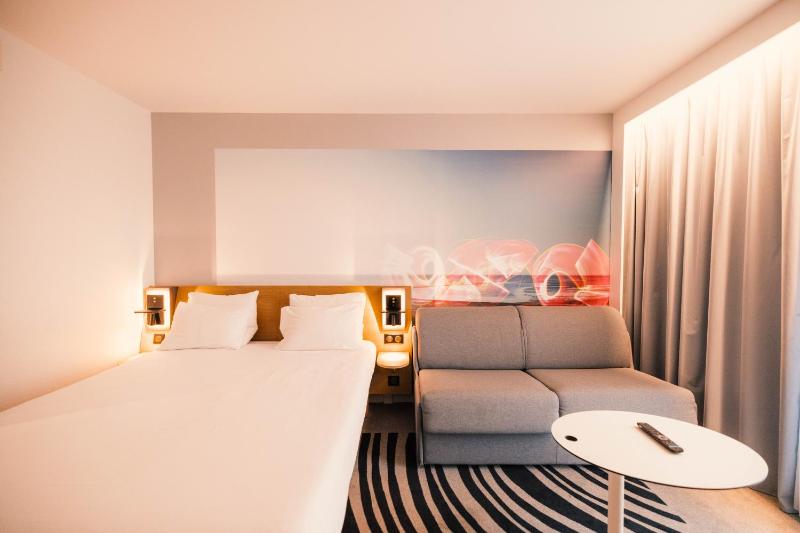 Classic Double Room with Sofa Bed for 2 people  image 4
